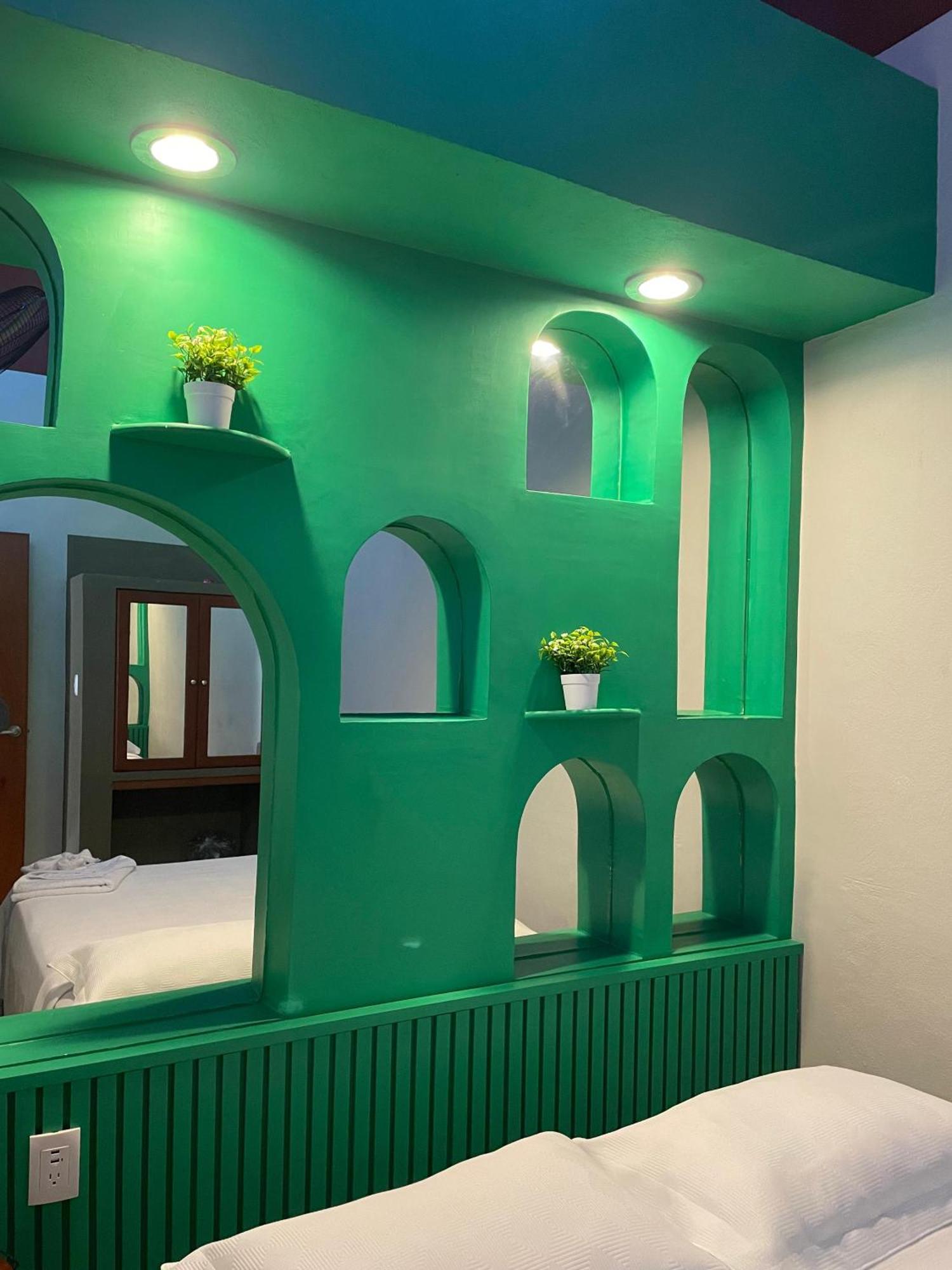 Hostal Poquito A Poquito バリャドリッド エクステリア 写真