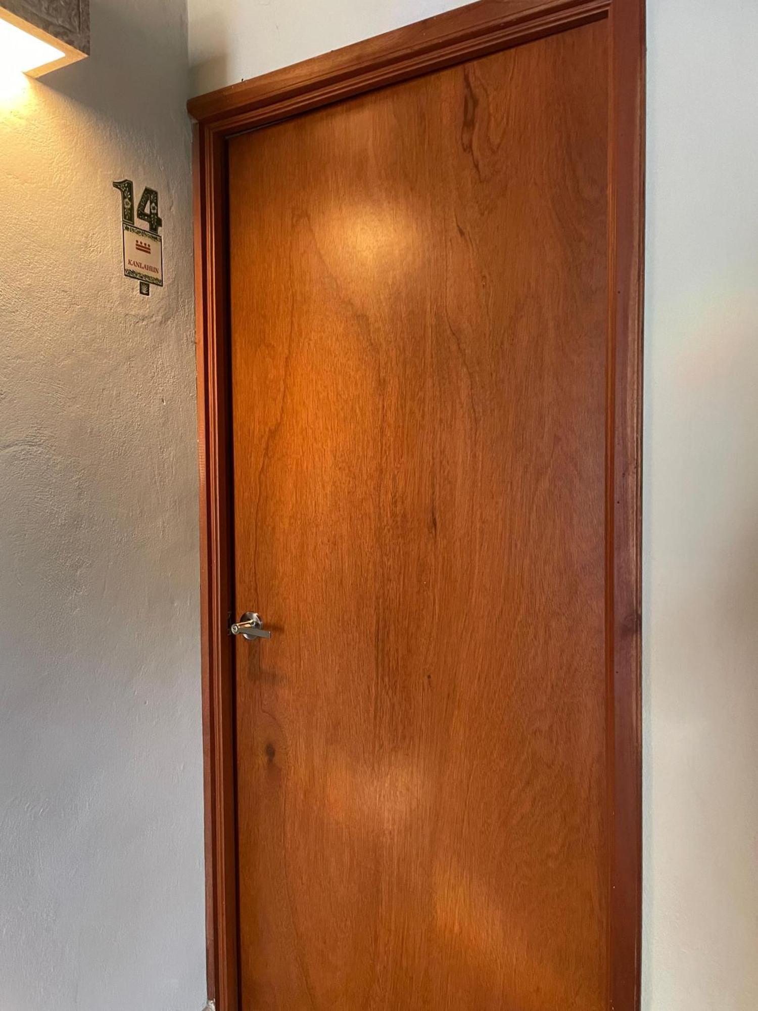 Hostal Poquito A Poquito バリャドリッド エクステリア 写真
