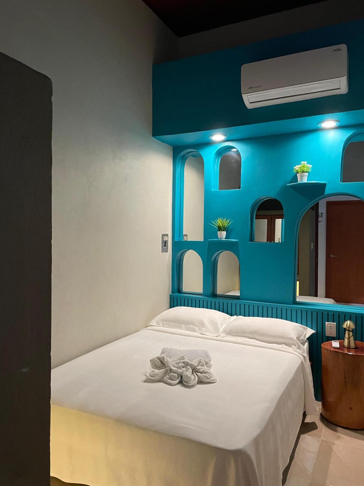 Hostal Poquito A Poquito バリャドリッド エクステリア 写真