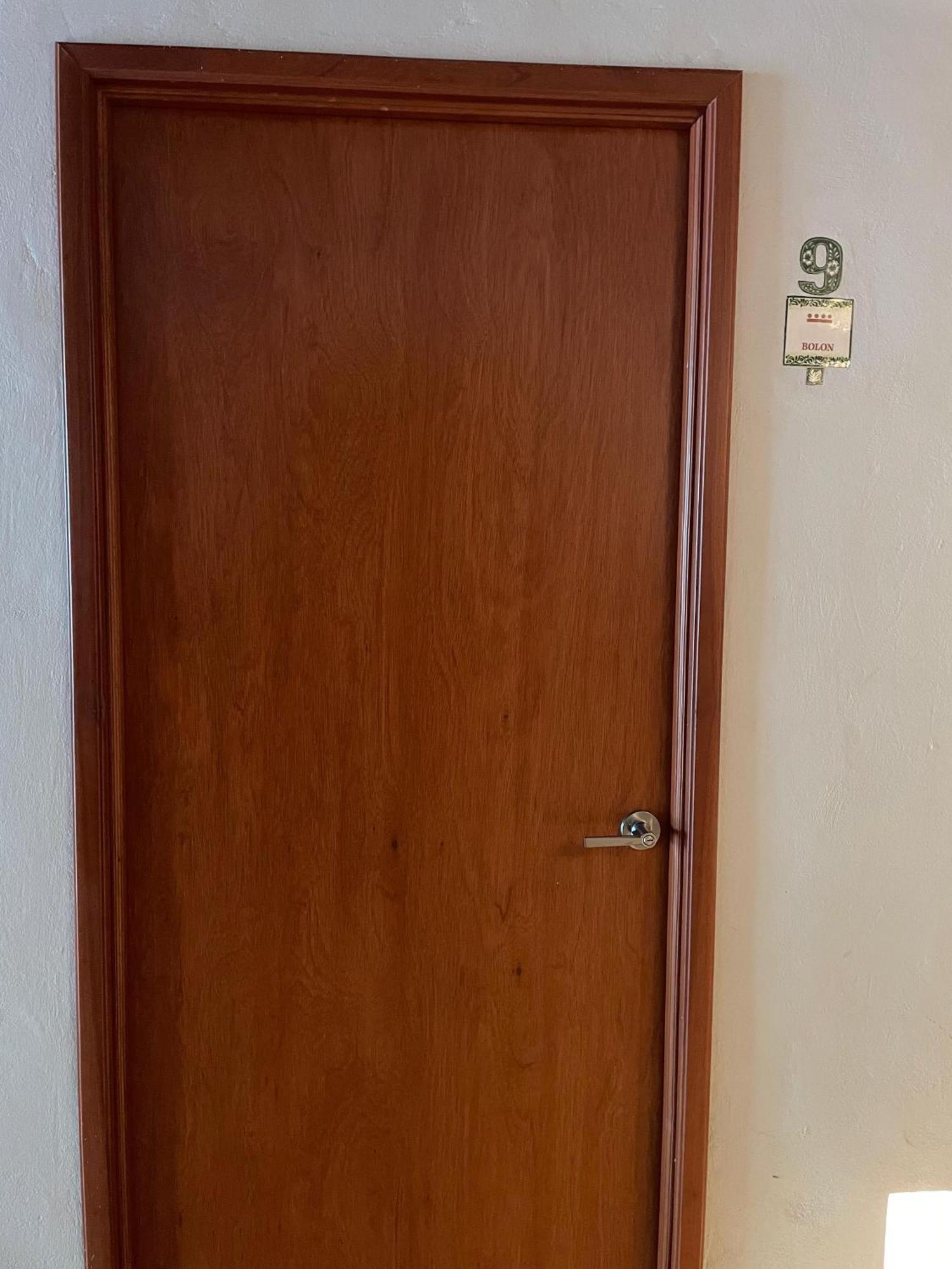 Hostal Poquito A Poquito バリャドリッド エクステリア 写真