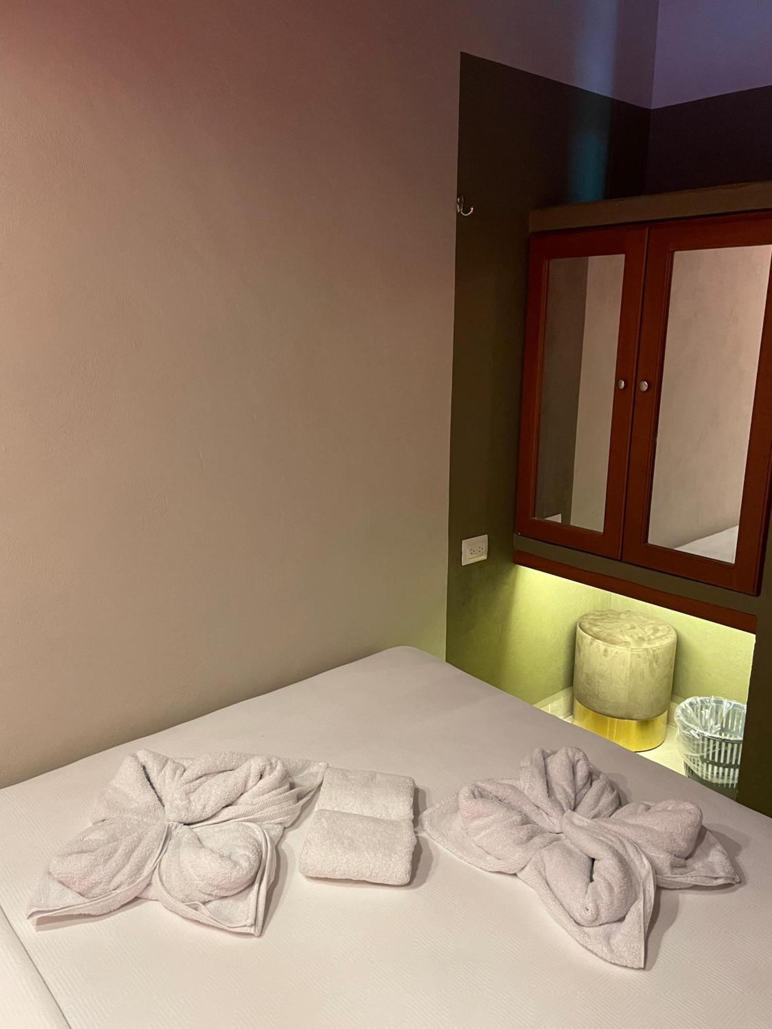 Hostal Poquito A Poquito バリャドリッド エクステリア 写真