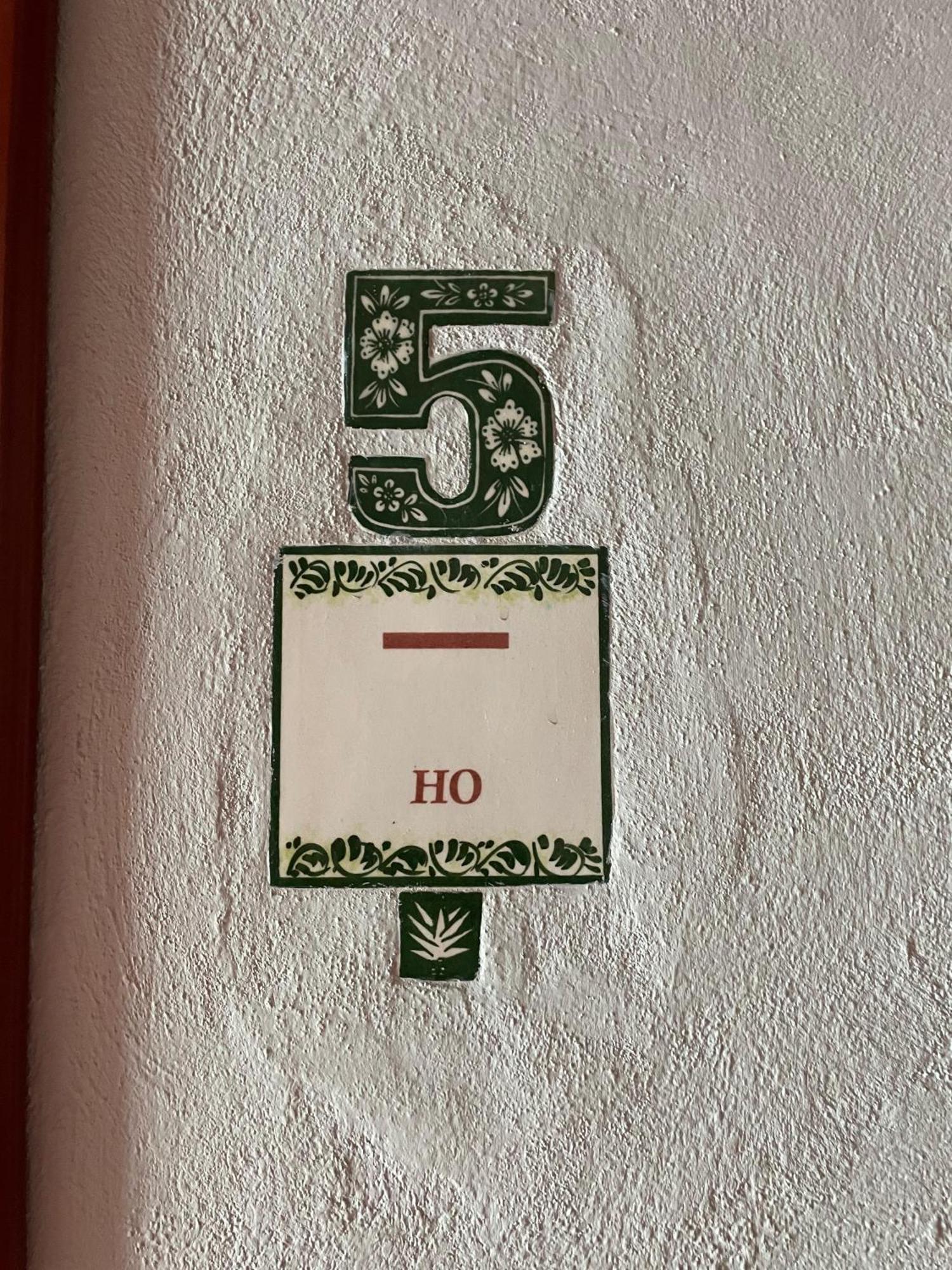 Hostal Poquito A Poquito バリャドリッド エクステリア 写真