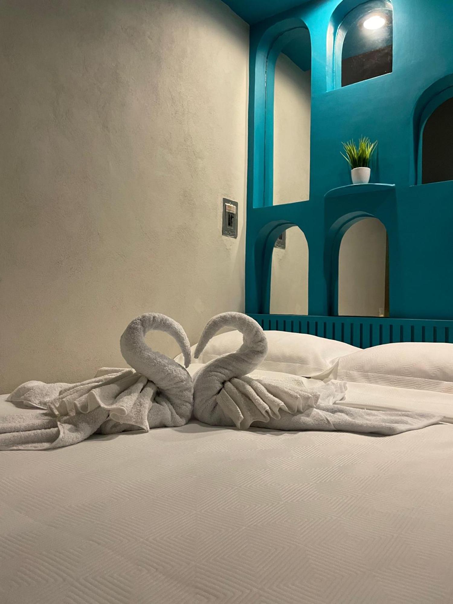 Hostal Poquito A Poquito バリャドリッド エクステリア 写真